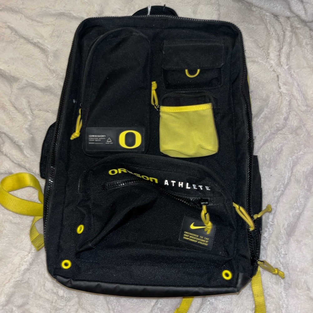 nike oregon athlete exclusive backpack